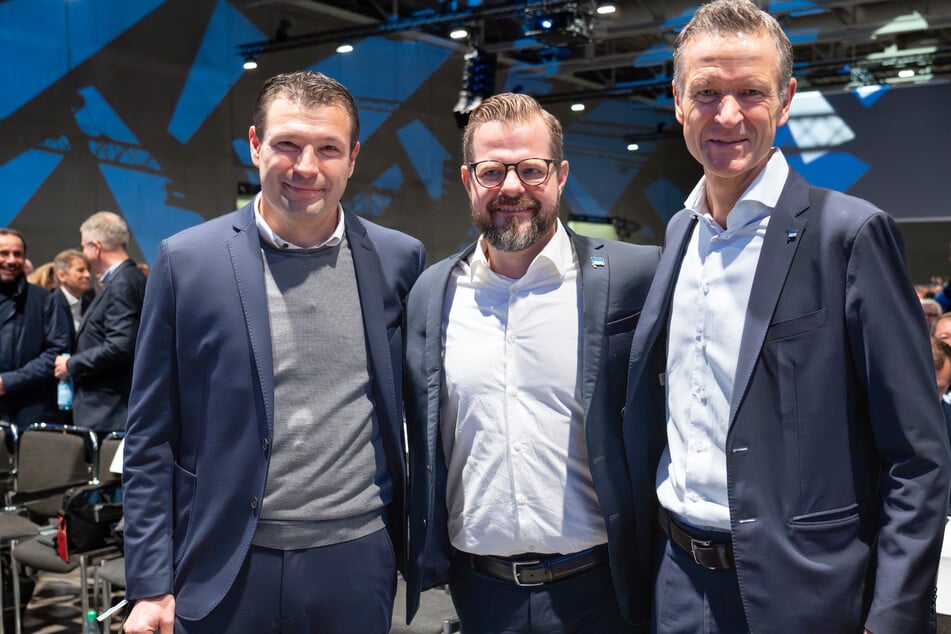 Die Hertha-Bosse Benjamin Weber, Präsident Fabian Drescher und Ex-Geschäftsführer Thomas Herrich können wohl mit der Lizenz rechnen.