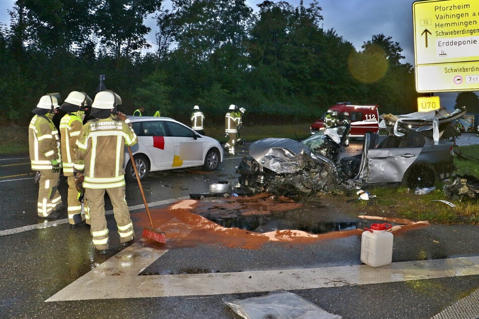 Die Feuerwehr übernahm die Reinigungsarbeiten.