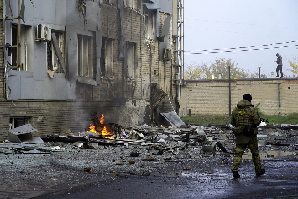 In der russisch besetzten Stadt Melitopol im Süden der Ukraine ist am Dienstagmorgen eine Bombe explodiert.