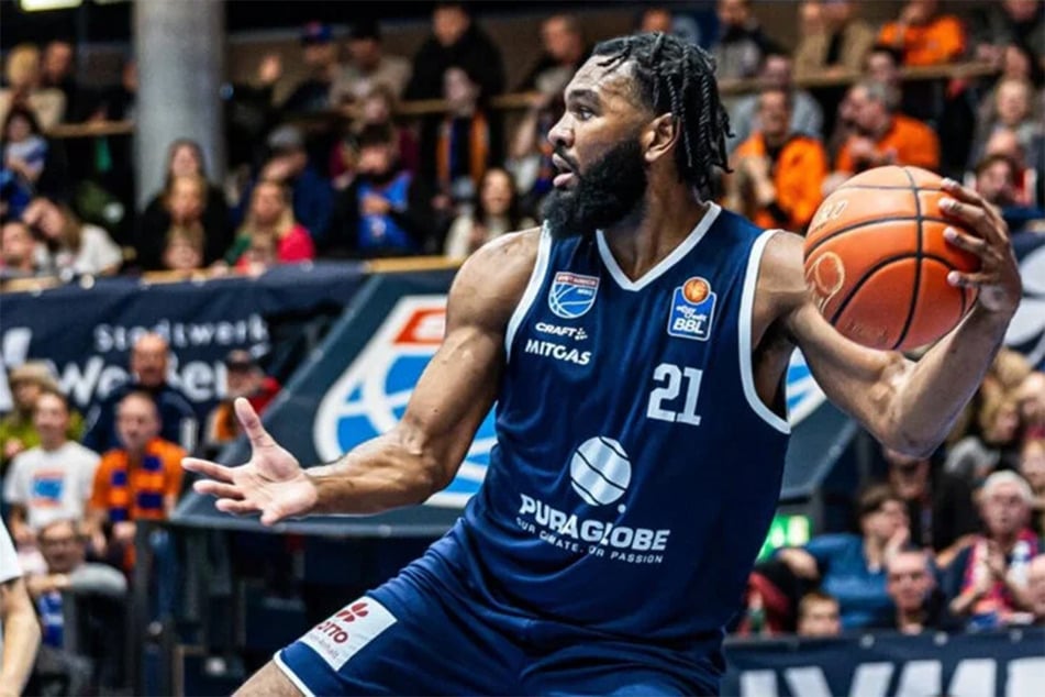 TAG24-Adventskalender: Heute geht's um Tickets für dieses Basketball-Highlight