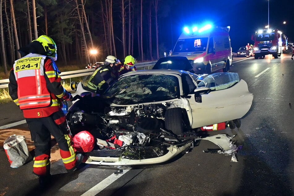 Von dem Ferrari ist nahezu nichts mehr zu erkennen.