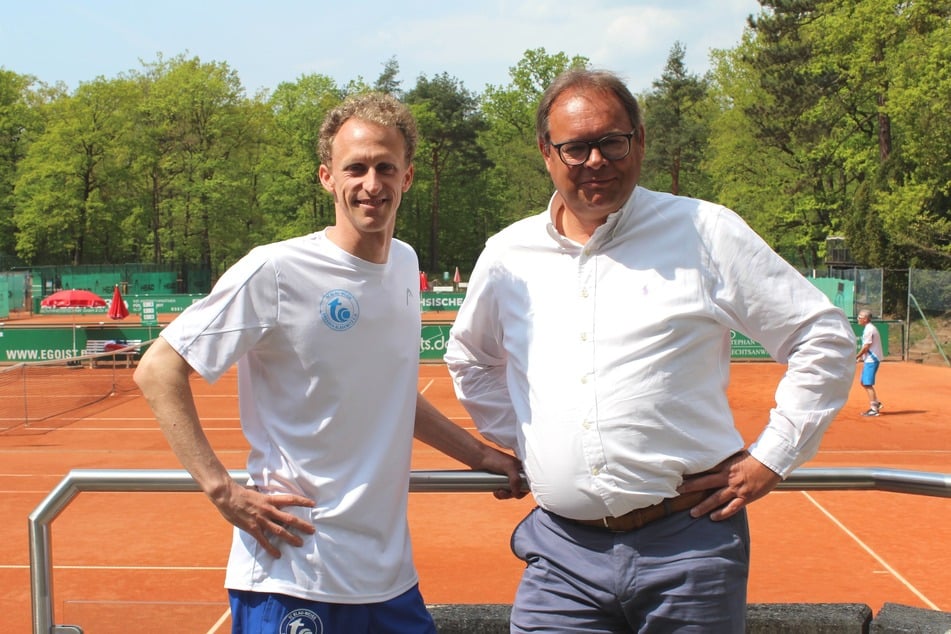 Team-Manager Sven Grosse (57, r.) und Cheftrainer Bastian Knittel (39, l.) hoffen auf den sicheren Klassenverbleib in der Bundesliga.