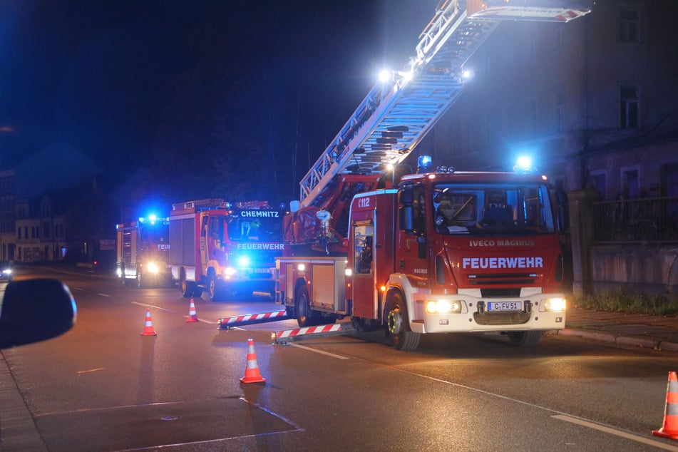 Die Feuerwehr rückte am Sonntagabend zu den Chemnitzer Wanderer-Werken aus. Dort brannte eine Tonne.