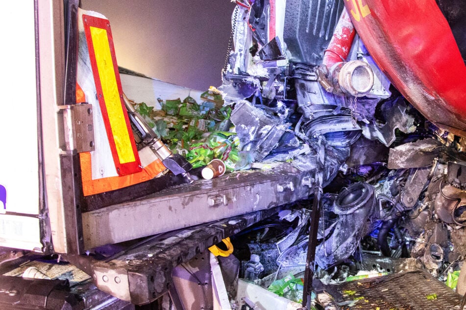Unfall A5: Tödlicher Lastwagen-Unfall: Sperrung der A5 bei Gießen aufgehoben