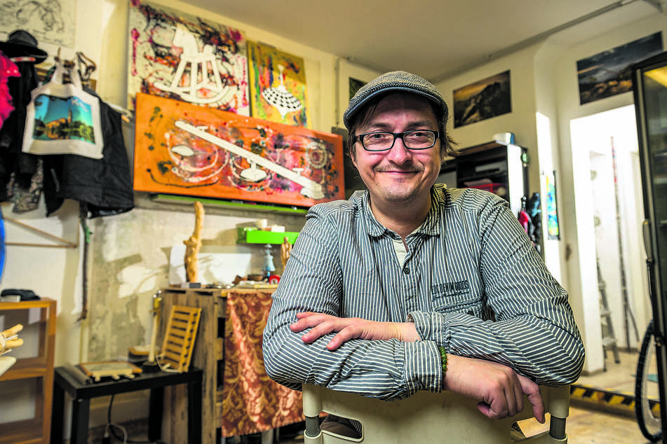 Galerist Thomas Stößer (37) hat hinter dem Ausstellungsraum sein eigenes Atelier, das er gern mit einem weiteren Künstler teilen würde.