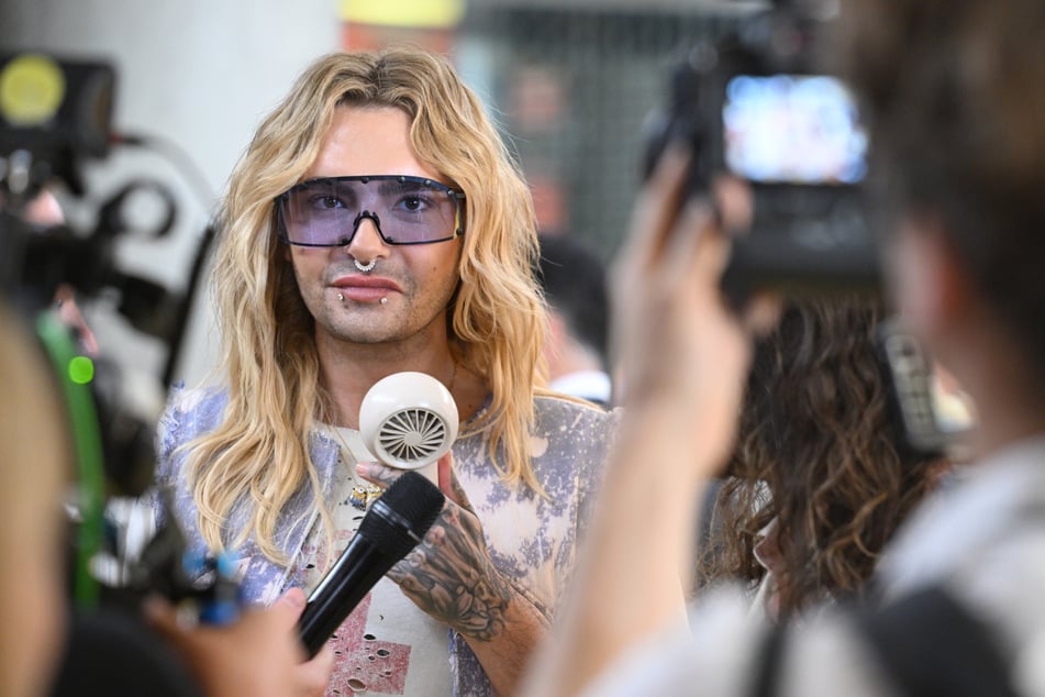 Bill Kaulitz (36) hat sich mit seinem ehemaligen besten Freund verstritten.