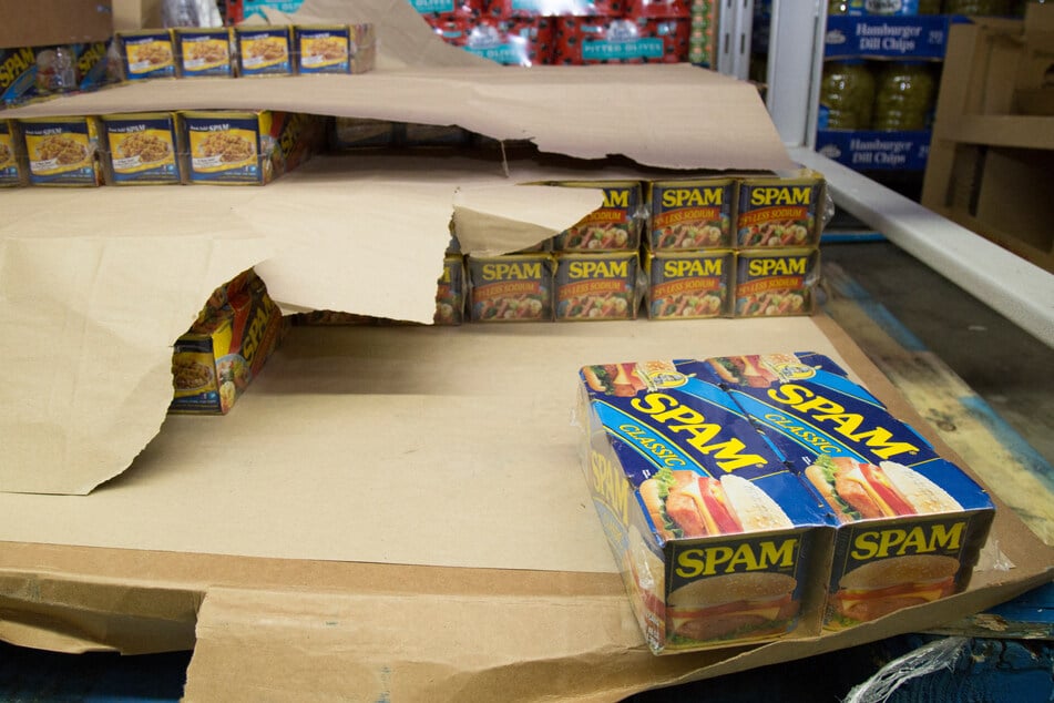 Attaque de pipi dans un supermarché : un retraité ruine des produits alimentaires d'une valeur de 9 000 euros