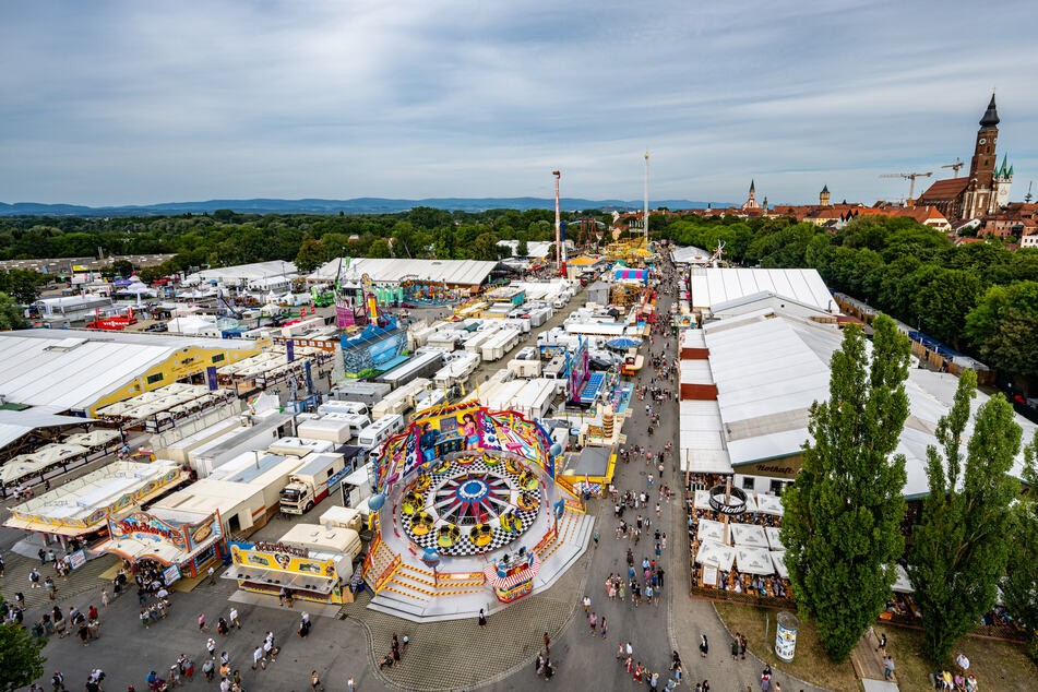 Die Straubinger Polizei zog mit Blick auf das extrem beliebte Gäubodenvolksfest eine überwiegend positive Bilanz.