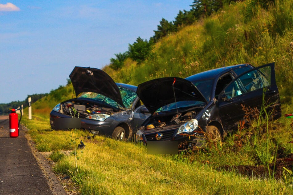 Auf der A10 krachten ein VW und ein Ford ineinander.