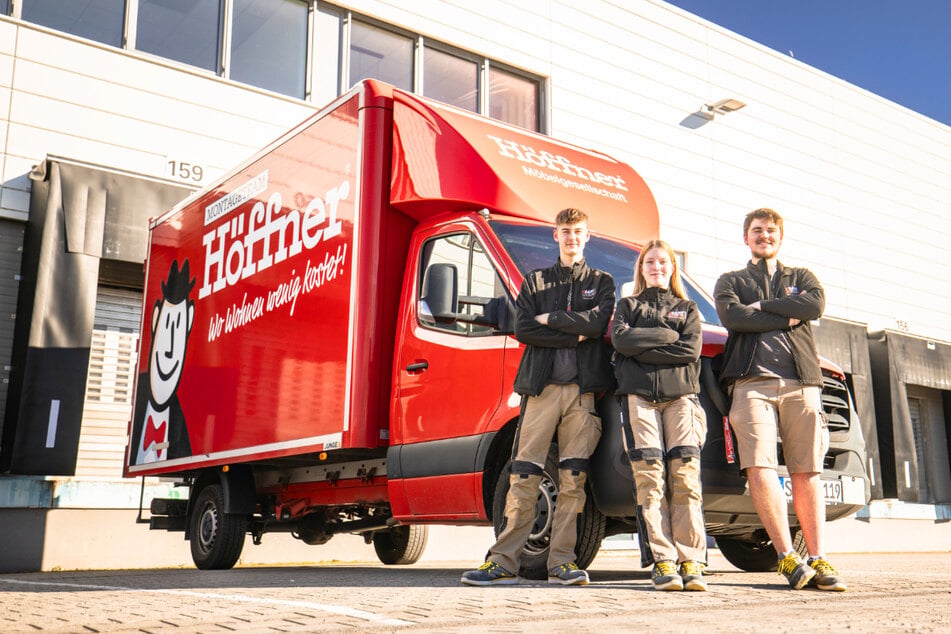 Wer im Team mit anpacken kann, ist als Möbelmonteur (m/w/d) bei Höffner-Tochter Translogistik genau richtig.