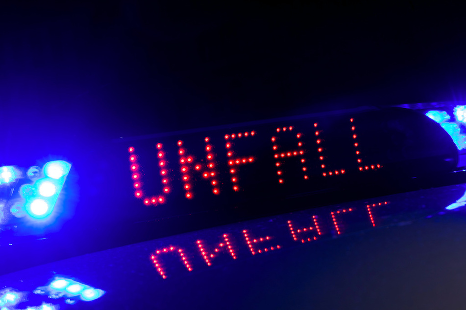 Bei einem Unfall in der Oberpfalz wurde ein Mann schwer verletzt. (Symbolbild)