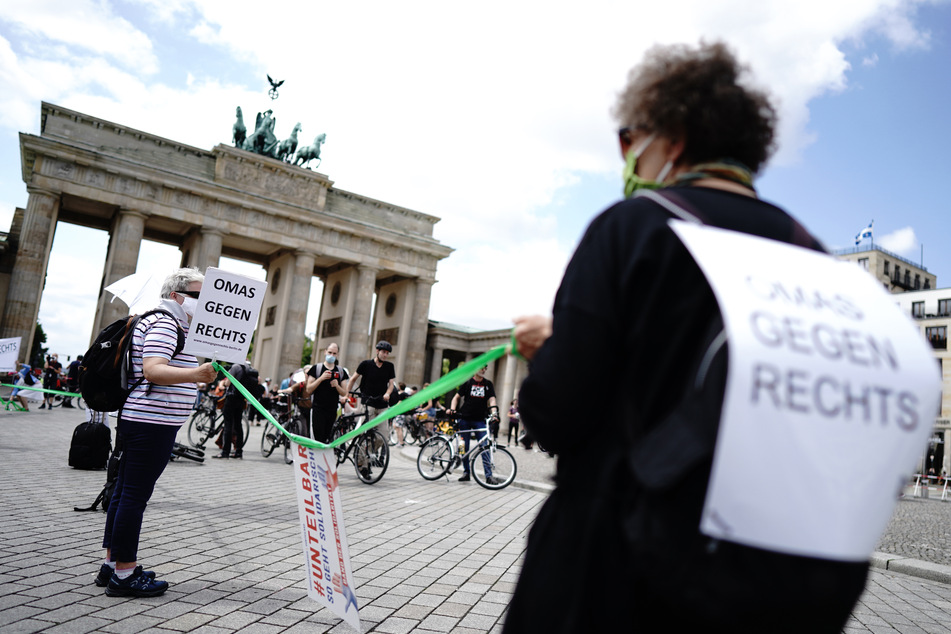 Kurz vor der Bundestagswahl will das Bündnis #unteilbar - darunter auch die Omas gegen Rechts - in Berlin demonstrieren.