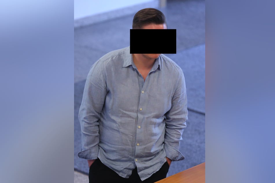 Alexander G. (36) wurde am Montag als falscher Polizist zu zwei Jahren und zehn Monaten Haft verurteilt.