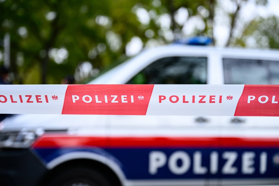 Die Polizei ermittelt gegen einen 29 Jahre alten Mann, der sich nach der Tat das Leben genommen hat. (Symbolfoto)