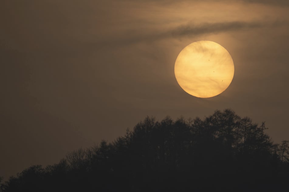 Trotz Saharastaub in der Luft: Am Wochenende die Sonnenbrille nicht vergessen!