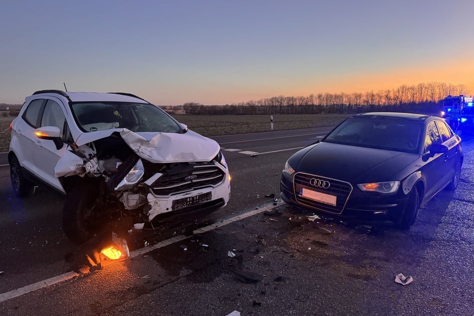 Bei dem Unfall entstand ein Sachschaden im mittleren fünfstelligen Bereich.