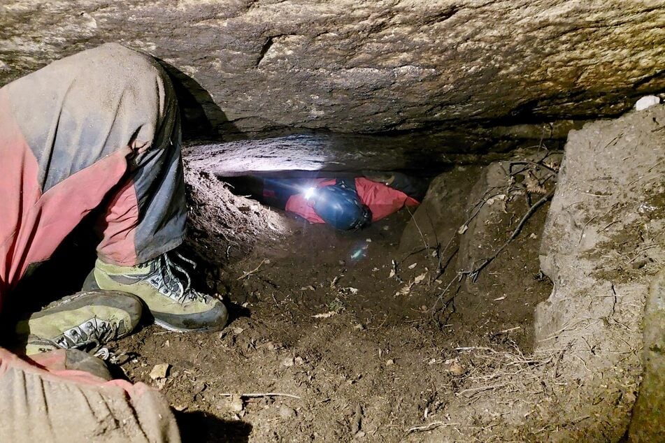 Stark beengte Verhältnisse forderten die Spezialisten heraus.