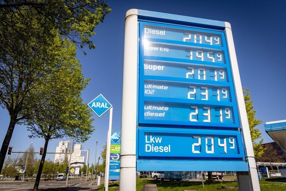 So viel kostete Sprit nach Inkraftreten des Tankrabatts an der Aral-Tankstelle auf der Neefestraße in Chemnitz.