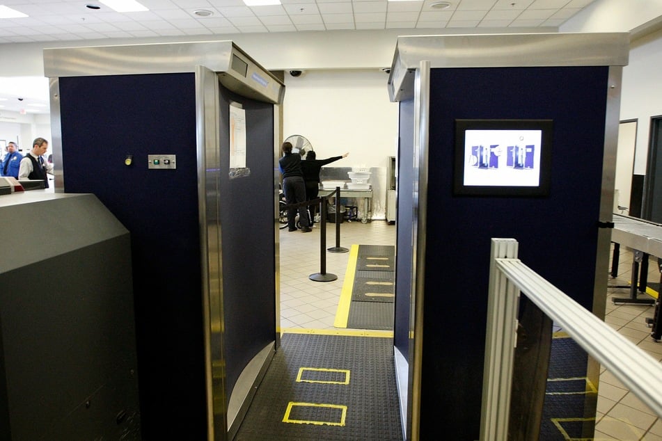 Beim Ganzköperscan war den Beamten der TSA etwas Seltsames aufgefallen.