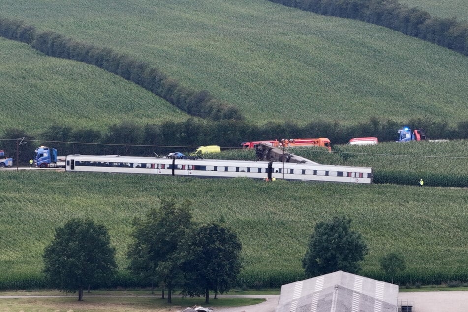 Das Unglück passierte an einem unbeschrankten Bahnübergang.