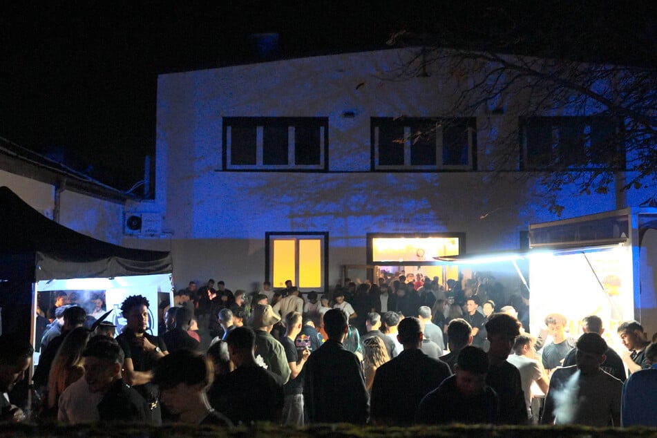 An der Veranstaltungen nahmen rund 2000 Personen teil.