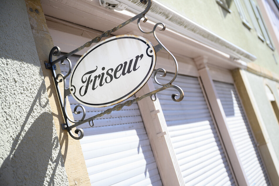 Friseursalons dürfen ab 1. März wieder öffnen.