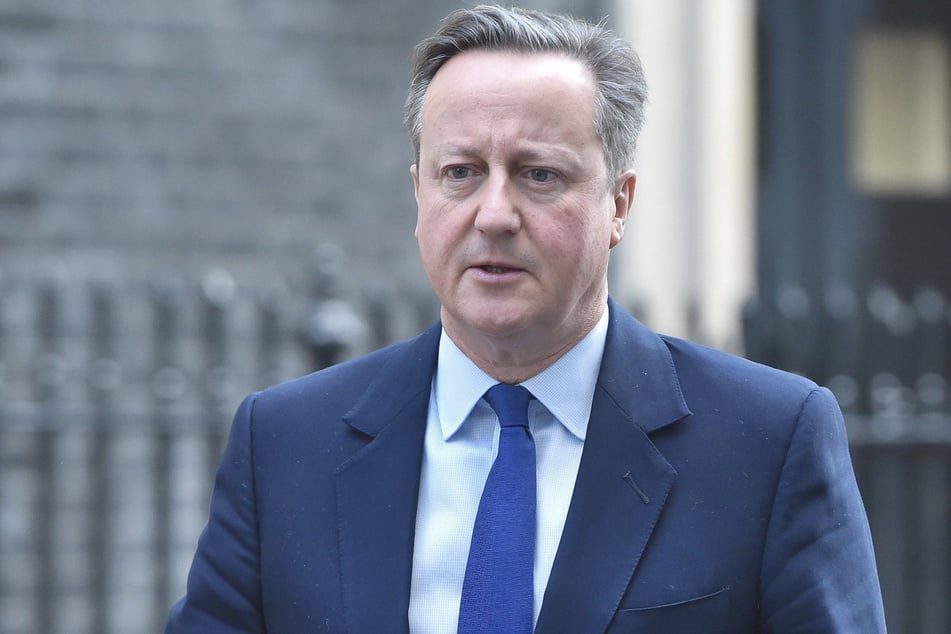 Großbritanniens Außenminister David Cameron (57) ist besorgt wegen eines militärischen Vorgehens in der Stadt Rafah.