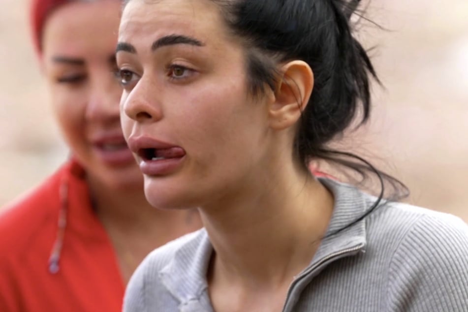 Elsa Latifaj (20) ätzt gegen Brenda.