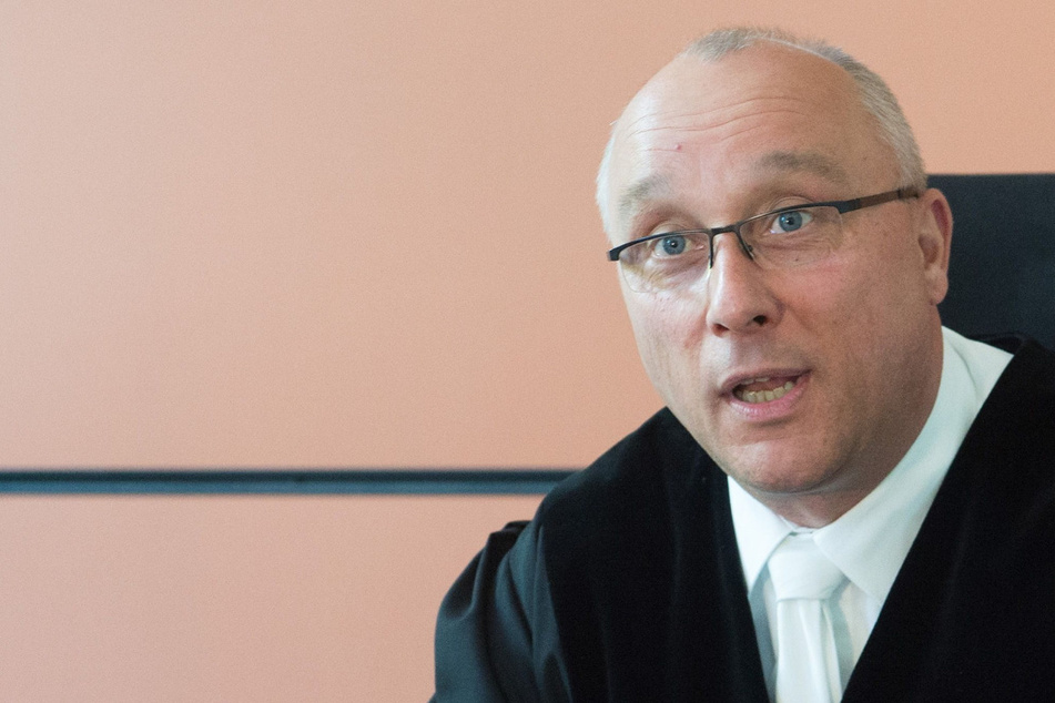 Neuer Termin steht: Dienstgericht will über den Fall Jens Maier verhandeln