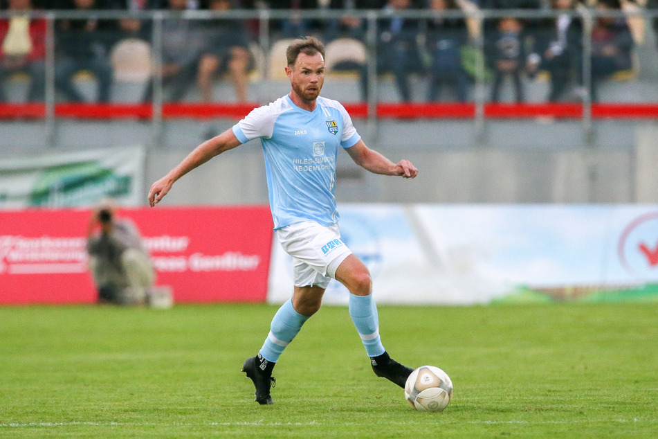 CFC-Kapitän Tobias Müller (28) fällt wohl für mehrere Tage aus. Er brach sich beim Match gegen Viktoria Berlin die Hand.