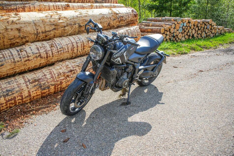 Am Motorrad entstand ein vierstelliger Sachschaden.