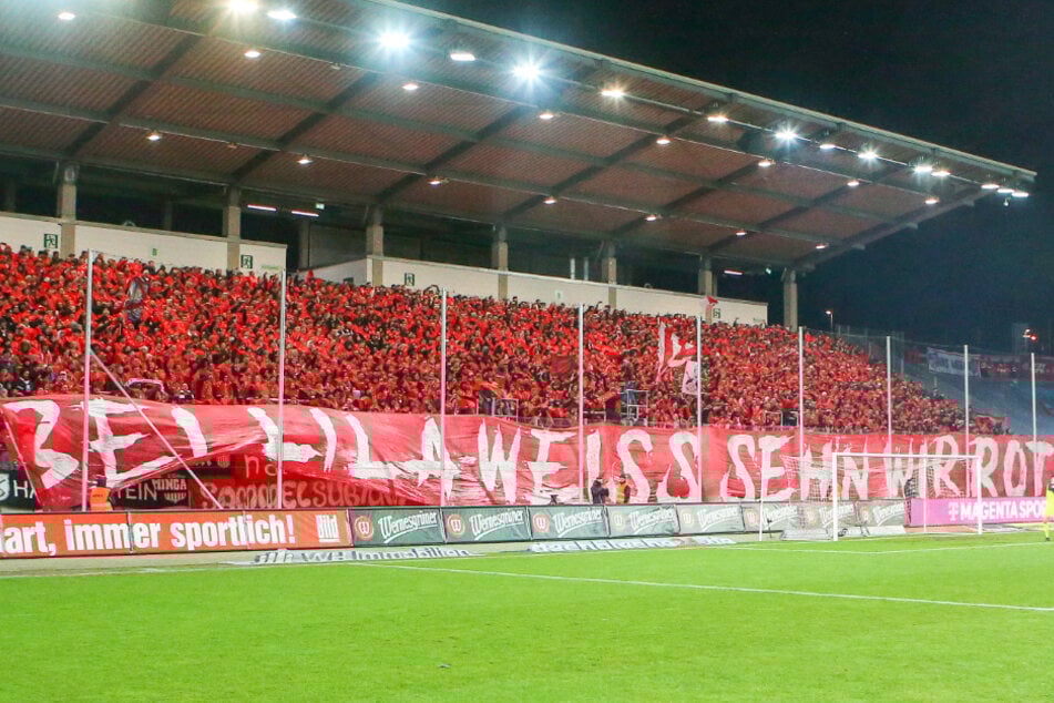 Auch die Fans des FSV gieren nach dem ersten Sachsenpokal-Sieg.