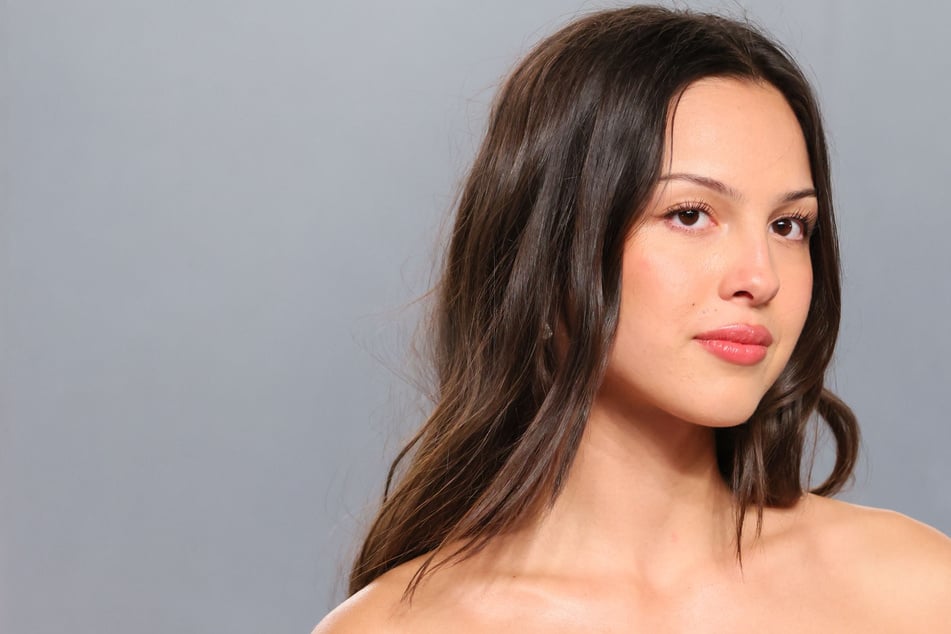 Olivia Rodrigo dishes on her love life after rumored Louis Partridge split