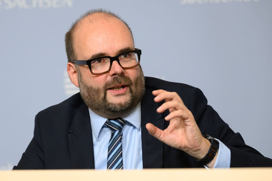 Finanzminister Christian Piwarz (51, CDU) hat sich mit dem Schulden-Machen arrangiert. Für ihn sei entscheidend, dass die Neuverschuldung zeitlich begrenzt bleibe.