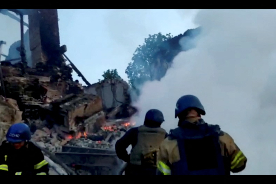 Ukraine war: Up to 60 dead after airstrike on school in Luhansk region