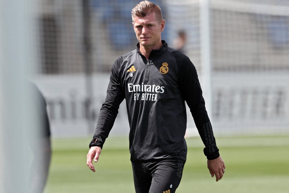 Toni Kroos (36) spielte zehn Jahre lang für Real Madrid und kennt den Verein bestens. RB Leipzig muss ein anderes Gesicht zeigen, um dort bestehen zu können.