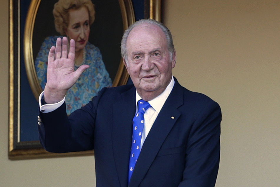 El ex rey español Juan Carlos paga cientos de miles de euros para evitar un juicio