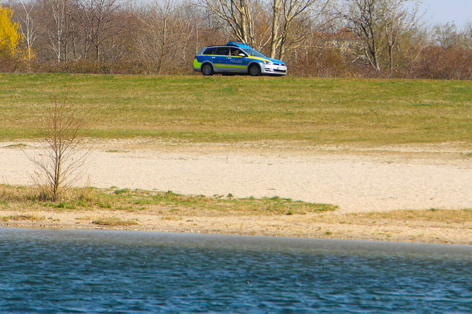 Am Cospudener See ist einem Mann im August 2018 ein Handy verloren gegangen. Dieses wurde ein Jahr später online verkauft, funktionierte aber nicht. (Archivbild)