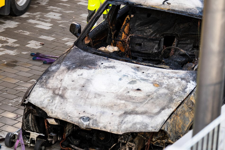 Brand in Tiefgarage löst Großeinsatz der Feuerwehr aus