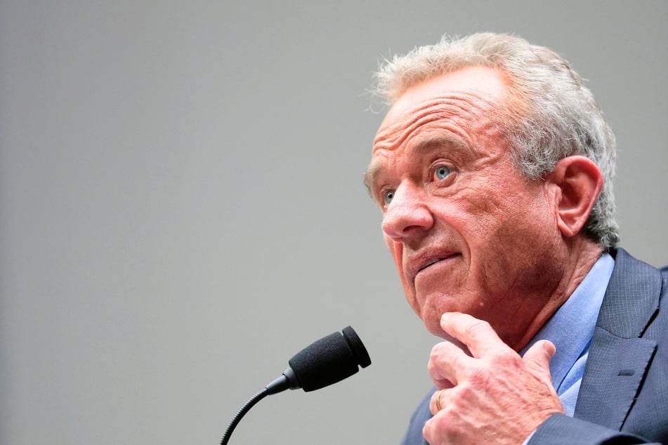 Robert F. Kennedy Jr. and HHS set to make big change to Covid-19 vaccine guidance