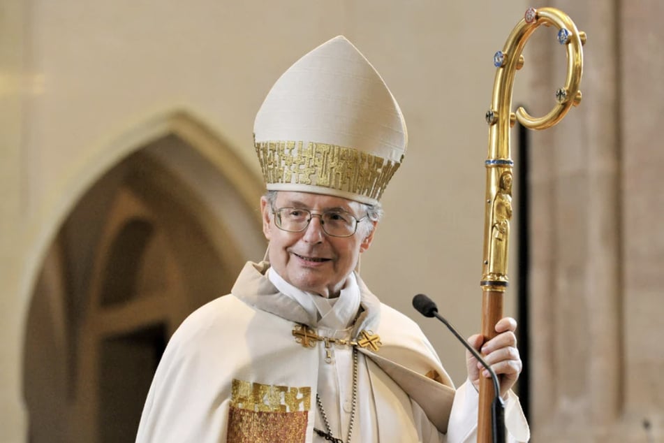 Die Menschen können von Altbischof Joachim Wanke (†84) Abschied nehmen.