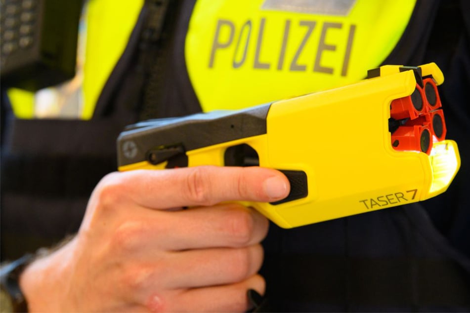 Stromstoß gegen Gewalt: Polizei im Südwesten testet Elektroschocker