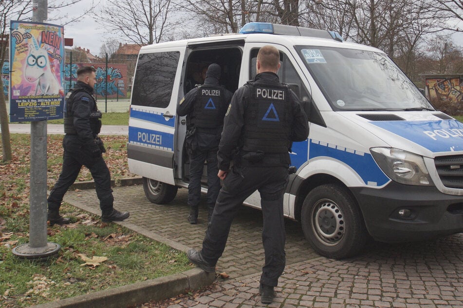 Leipzig: Seit Oktober wurde nach ihm gefahndet: 33-Jähriger nach Eisenbahnstraßen-Überfall in U-Haft