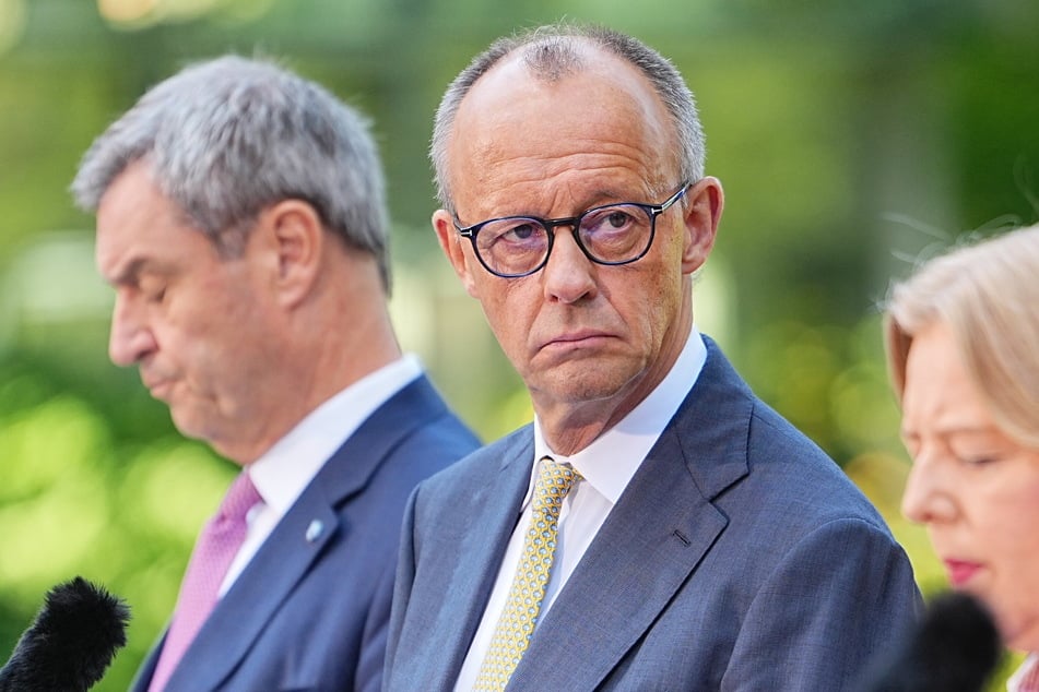 Markus Söder (59, CSU, l-r), Bundeskanzler Friedrich Merz (70, CDU) und Bärbel Bas (58, SPD), Bundesministerin für Arbeit und Soziales. Monatelang haben die Koalitionspartner an einem großen Reformpaket gearbeitet.