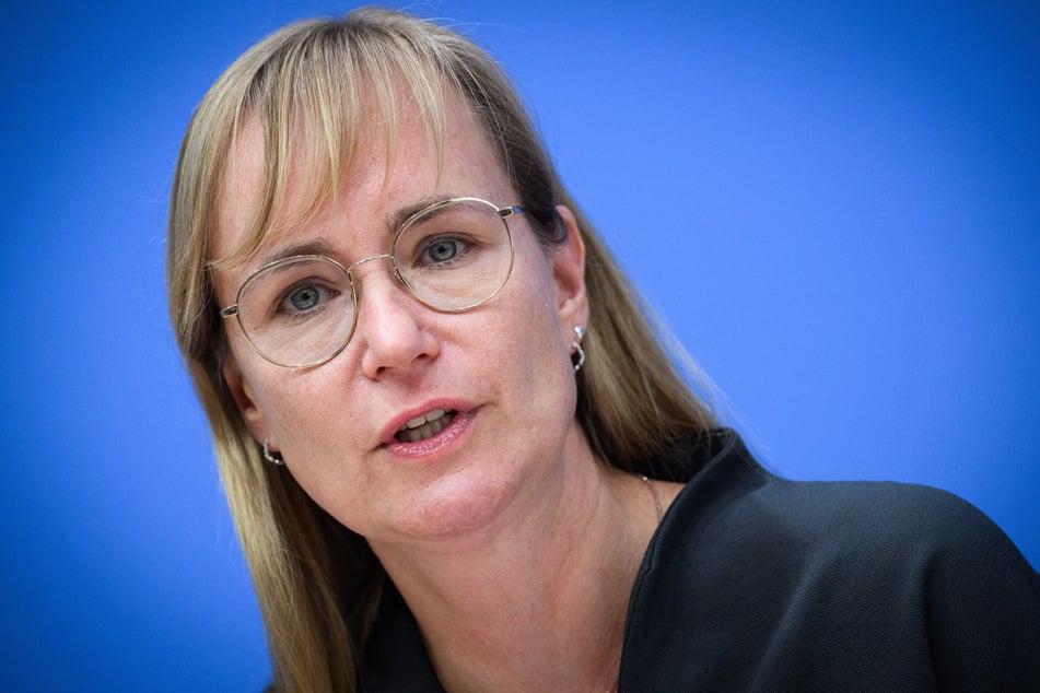 Eröffnet als Alterspräsidentin die erste Landtagssitzung: Linken-Politikerin Eva von Angern (49).