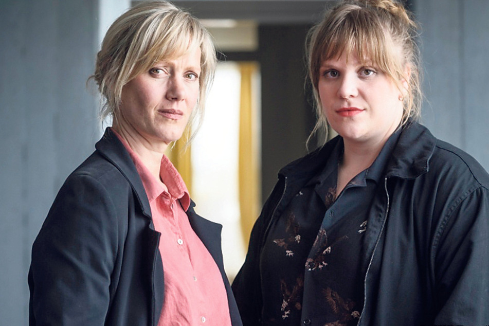 Die erfahrene Dortmunder Ermittlerin Martina Bönisch (Anna Schudt, 46, l.) und die Neue im Team, Rosa Herzog (Stefanie Reinsperger, 33).