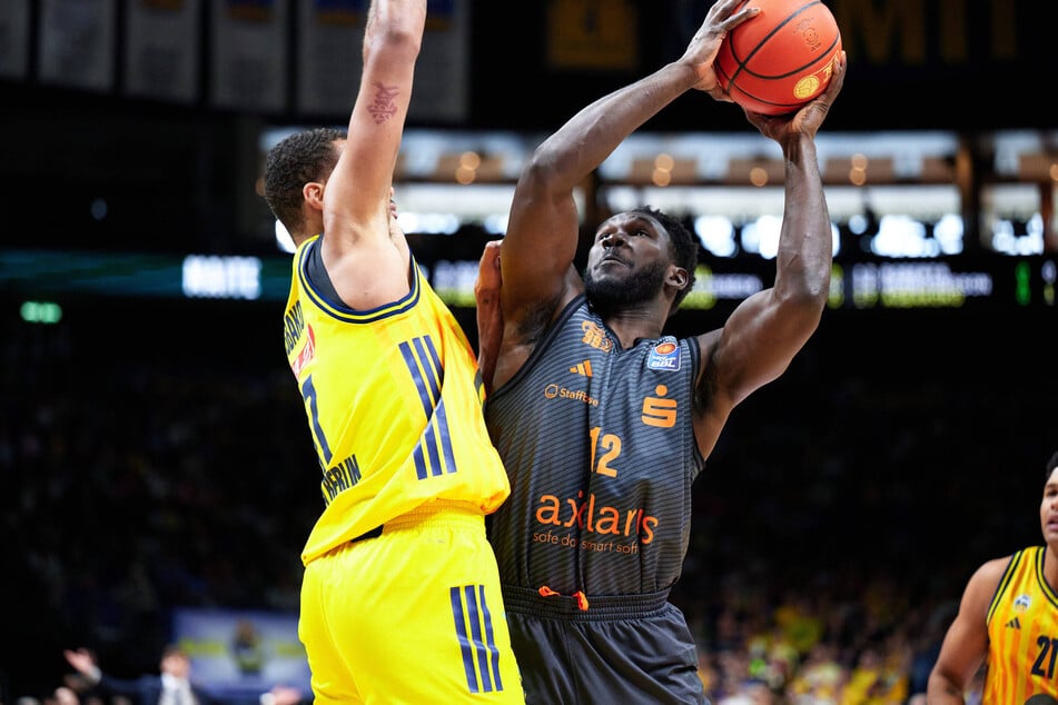 Niners-Center Amadou Sow erzielte 13 seiner 15 Punkte in der starken ersten Halbzeit.