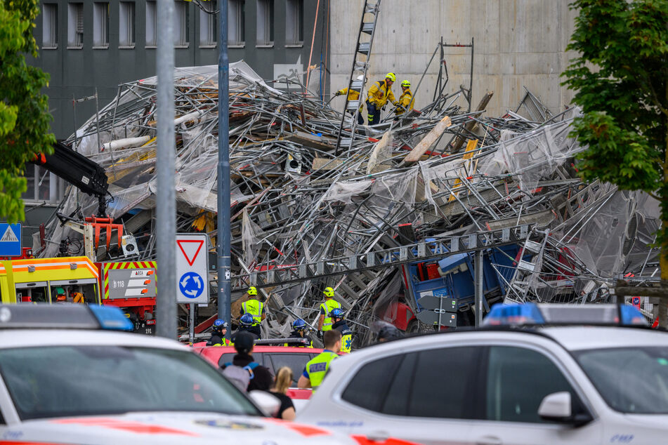 Das 60 Meter hohe Gerüst stürzte ein.