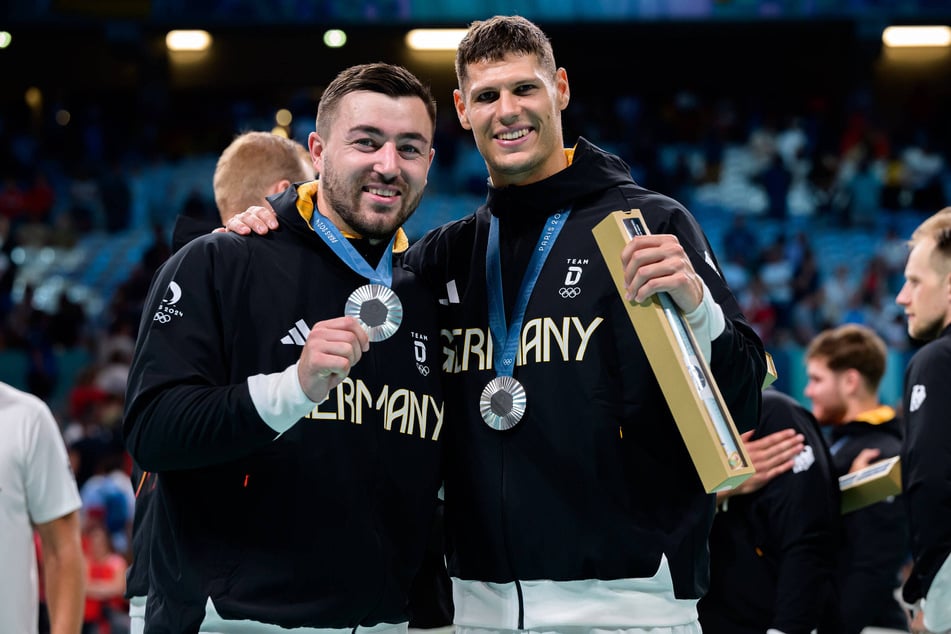 Jannik Kohlbacher (29, l.) und Sebastian Heymann (26, r.) fallen für die Handball-WM aus.