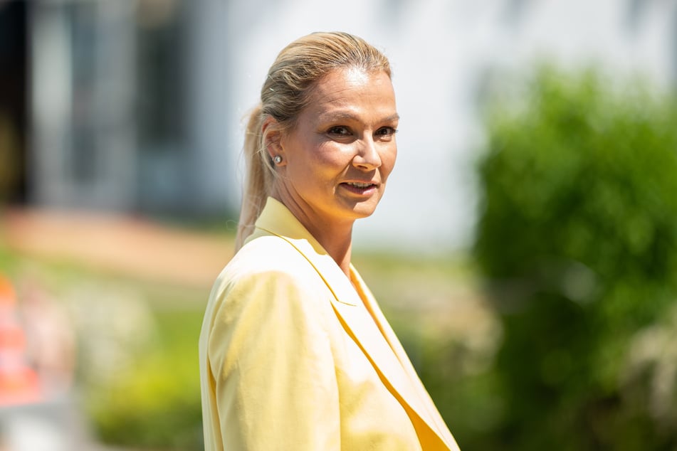 Während ihrer erfolgreichen Karriere habe Franziska van Almsick (47) sich selbst verloren.
